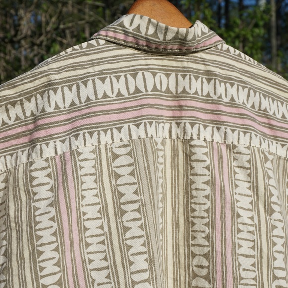 Enchante Vintage Shell Print Button down - Picture 4 of 4
